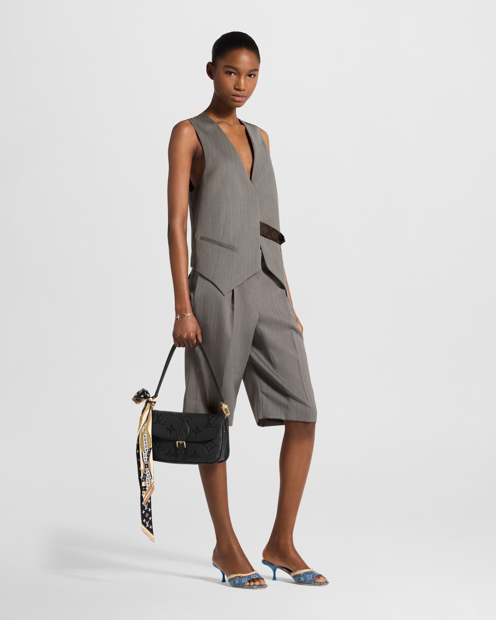 LV Bow BB Bandeau S00 - Women - Accessories | LOUIS VUITTON ®